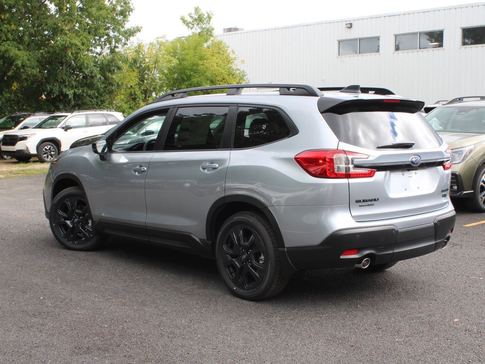 New 2025 Subaru Ascent Onyx Edition image 8