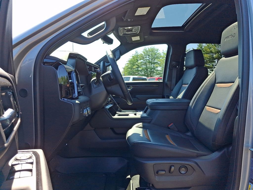 Used 2026 GMC Sierra 2500 AT4 w/ AT4 Premium Plus Package AWD/4WD image 13