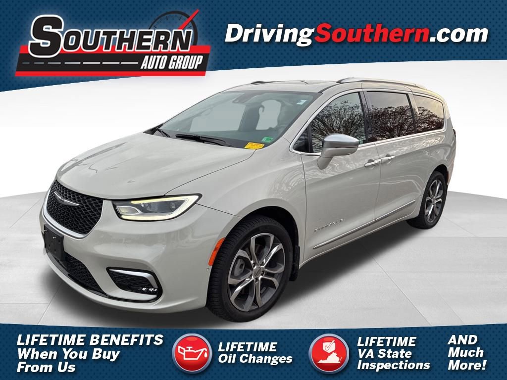 Used 2021 Chrysler Pacifica Pinnacle image 1