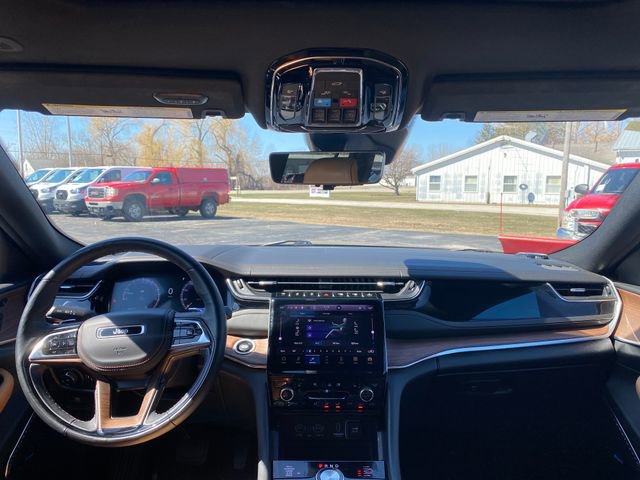 Used 2023 Jeep Grand Cherokee Summit w/ Rear Seat Video Group I AWD/4WD image 20