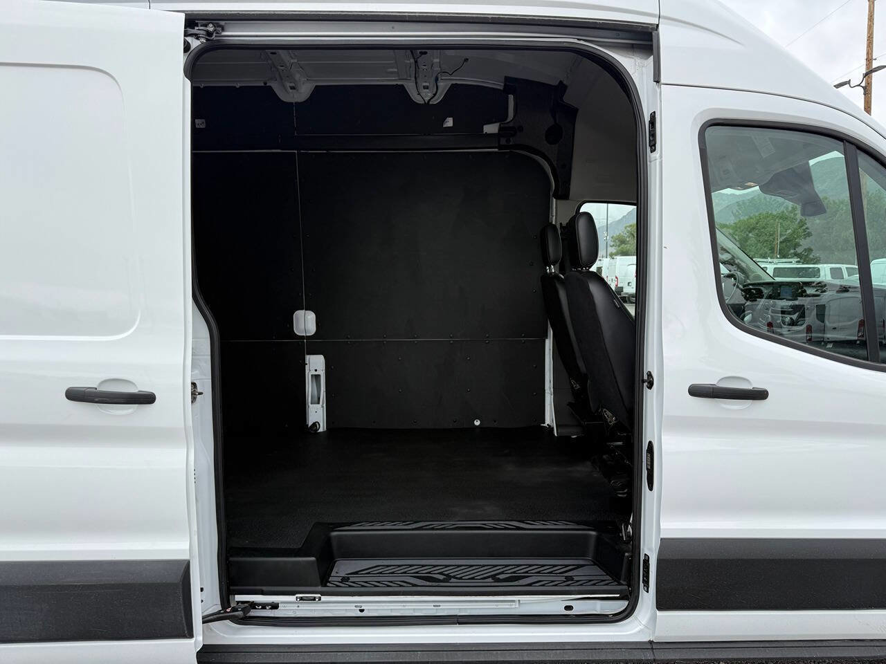 Used 2025 Ford Transit 250 148 High Roof w/ Load Area Protection Package RWD image 23