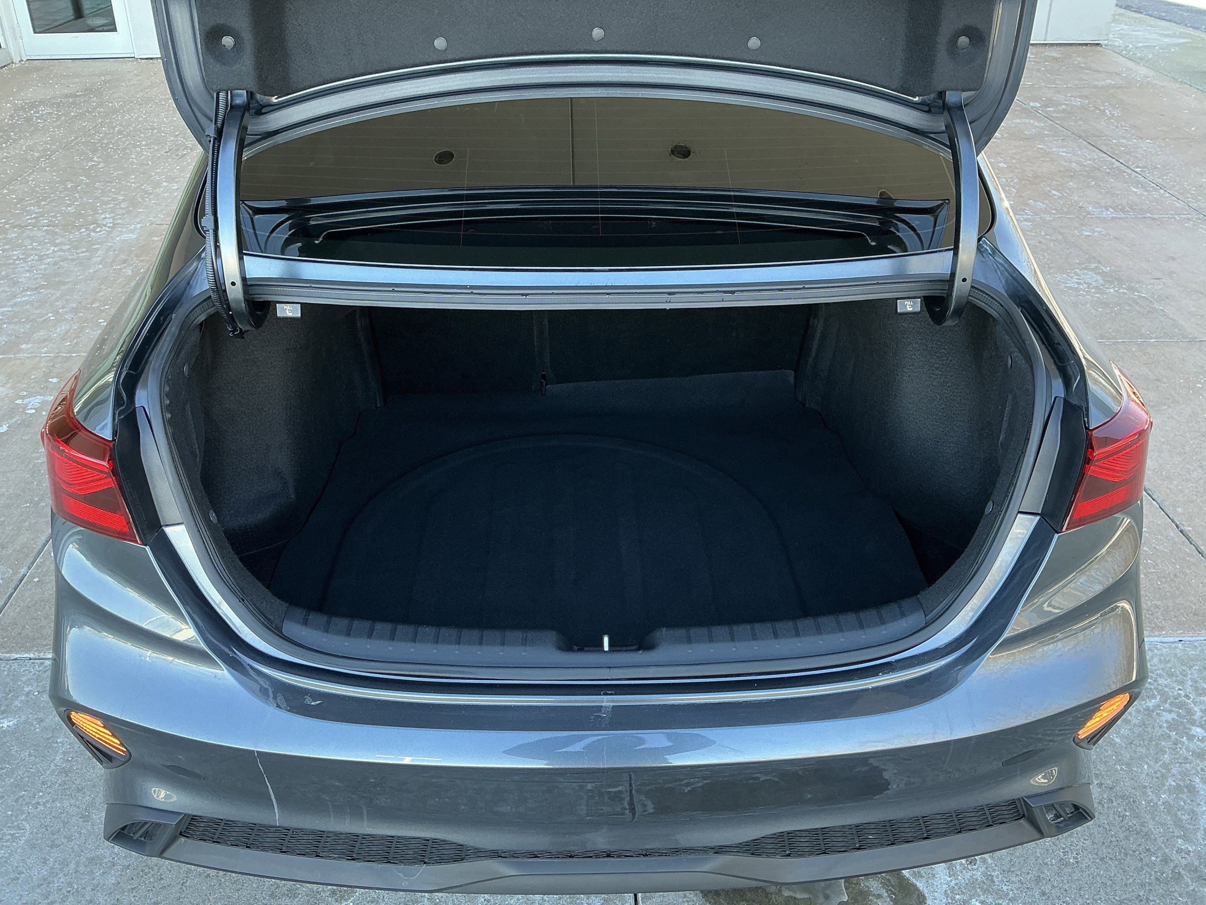 Used 2024 Kia Forte LXS w/ LXS Technology Package image 24