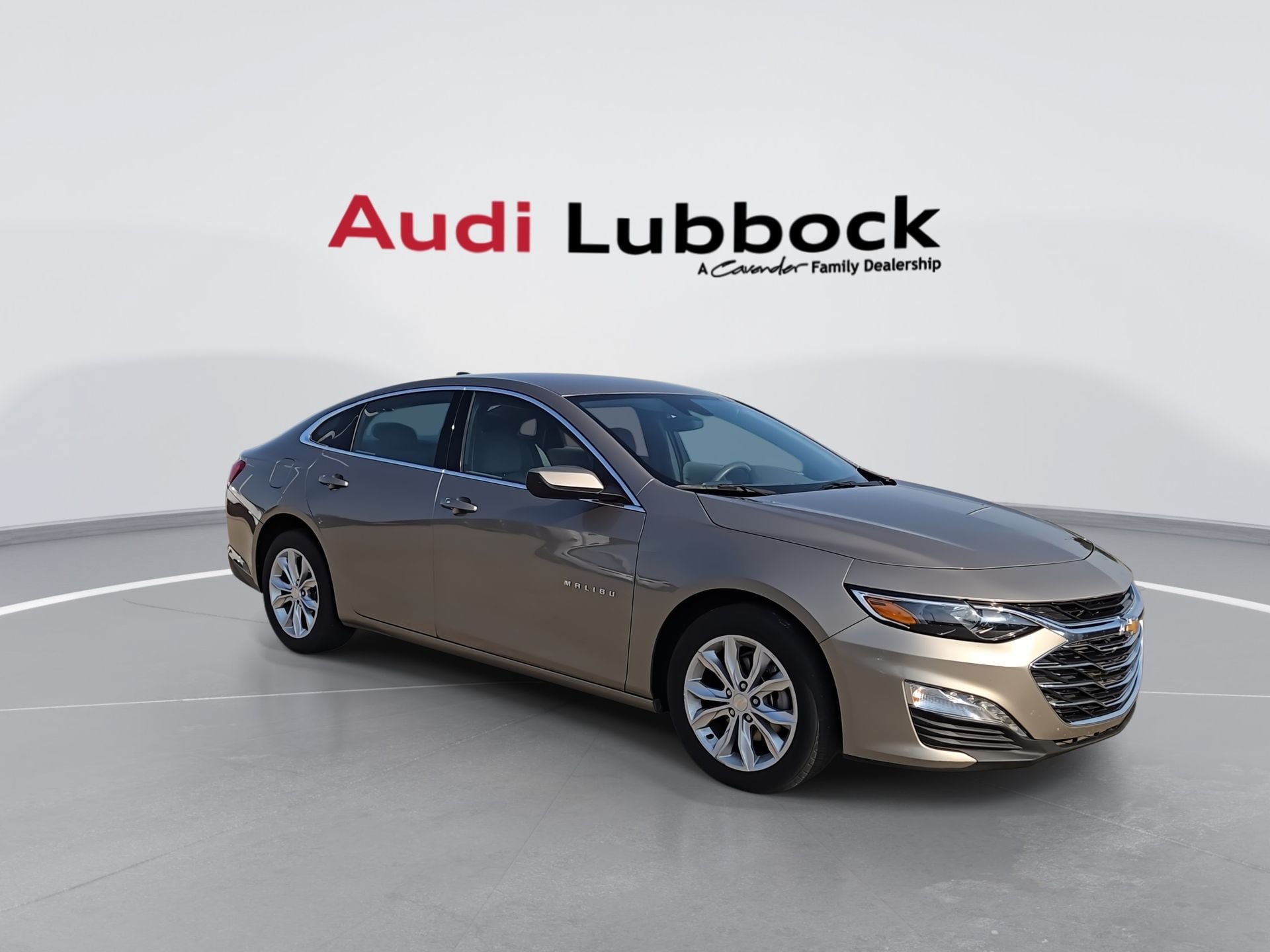Used 2024 Chevrolet Malibu LT FWD image 2