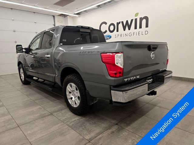 Used 2019 Nissan Titan SV AWD/4WD image 3
