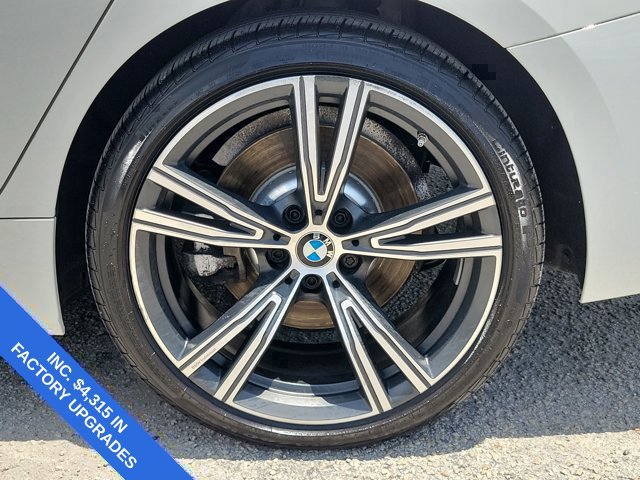 Used 2023 BMW 330i Sedan w/ Premium Package RWD image 9