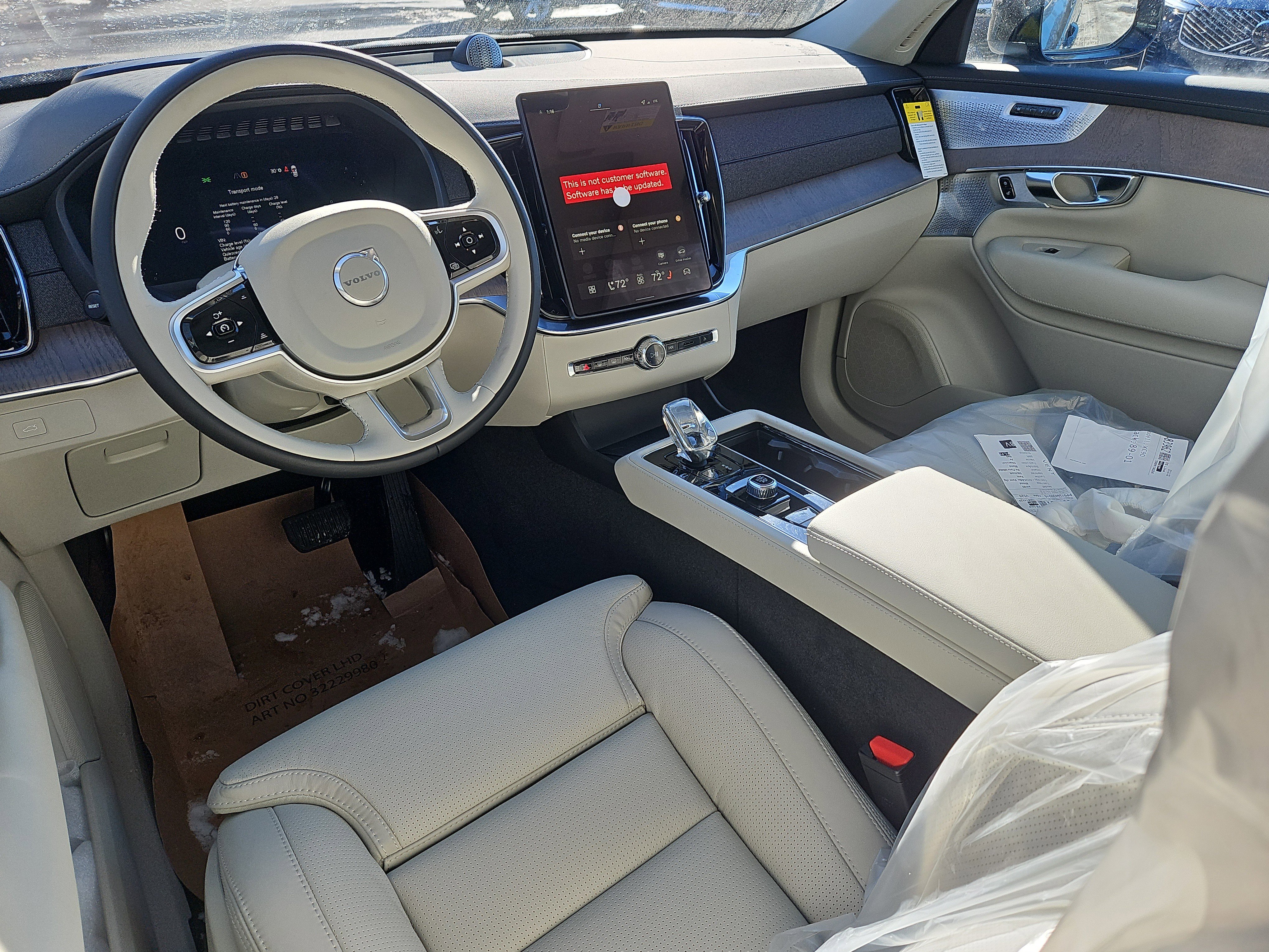 New 2026 Volvo XC90 B6 Ultra w/ Protection Package Premier image 3