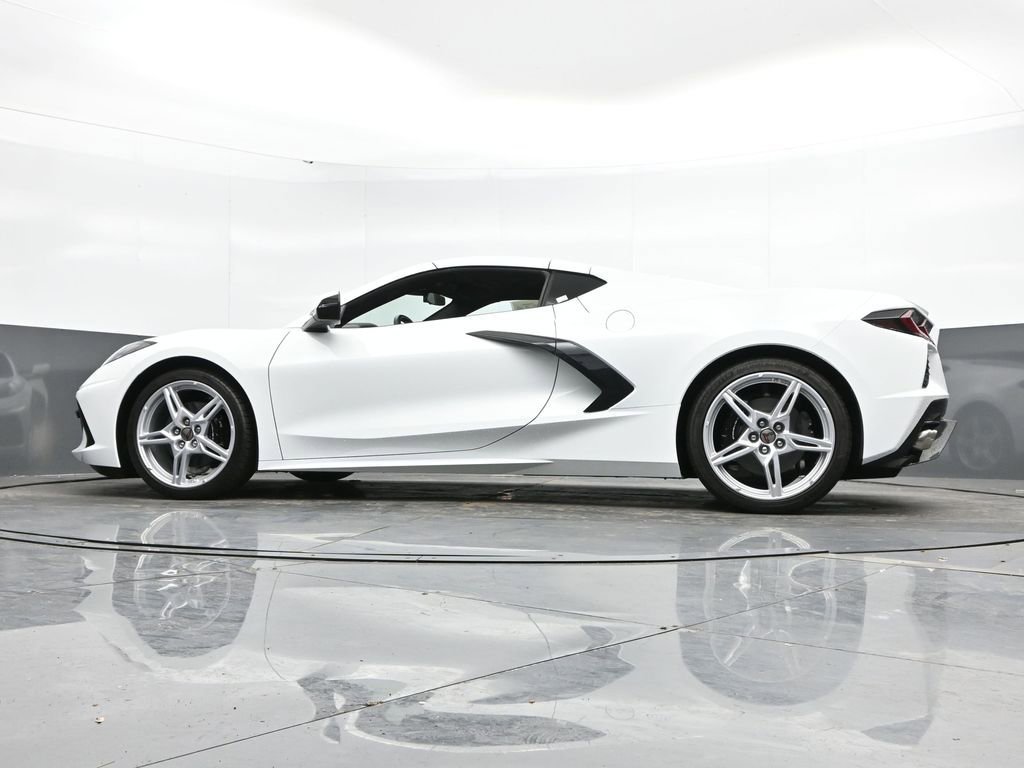Used 2022 Chevrolet Corvette Stingray Coupe w/ 1LT RWD image 46