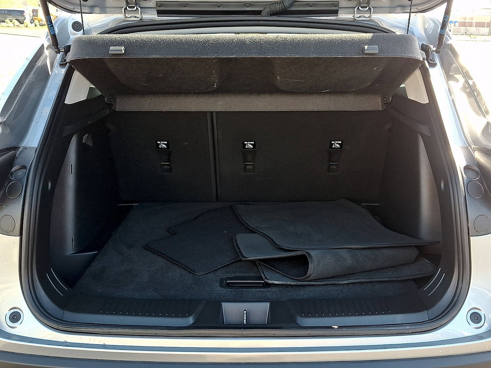 Used 2024 Chevrolet Trax LT w/ Driver Confidence Package image 29