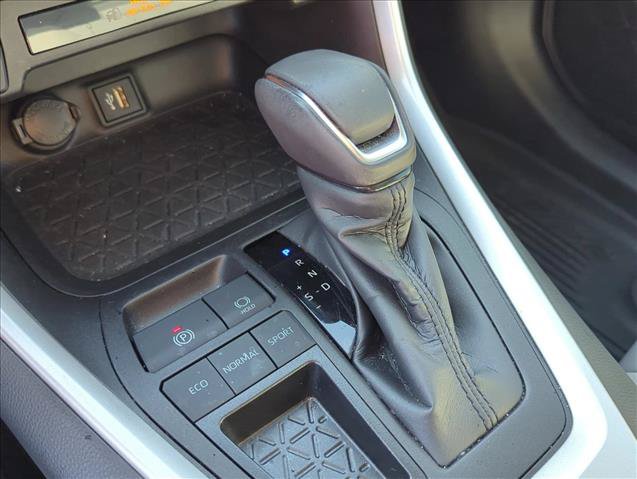 Used 2023 Toyota RAV4 XLE Premium FWD image 20