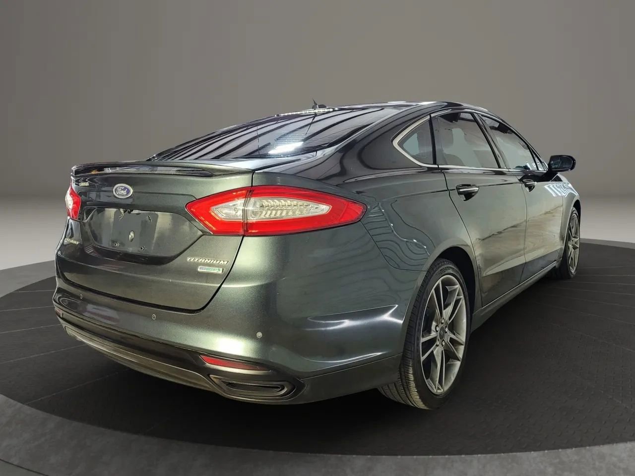 Used 2016 Ford Fusion Titanium image 7