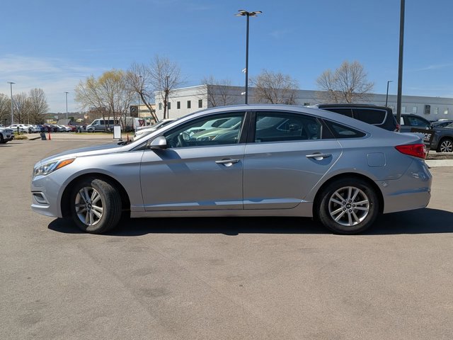 Used 2016 Hyundai Sonata SE image 8