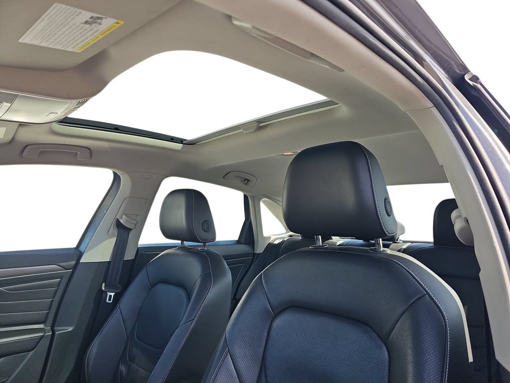 Used 2024 Volkswagen Jetta SEL FWD image 29