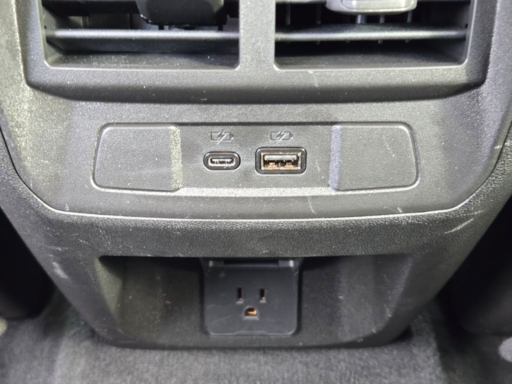 Used 2026 Chevrolet Colorado LT w/ LT Convenience Package AWD/4WD image 18