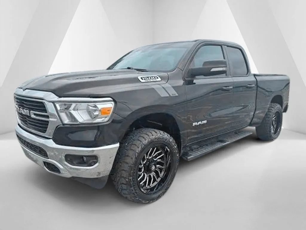 Used 2021 RAM 1500 Big Horn AWD/4WD image 3
