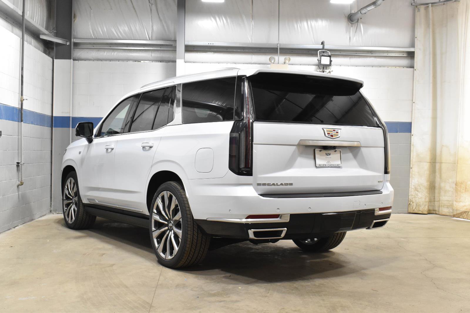 New 2026 Cadillac Escalade Luxury w/ Touring Package image 14