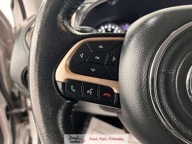 Used 2017 Jeep Renegade Latitude FWD image 50