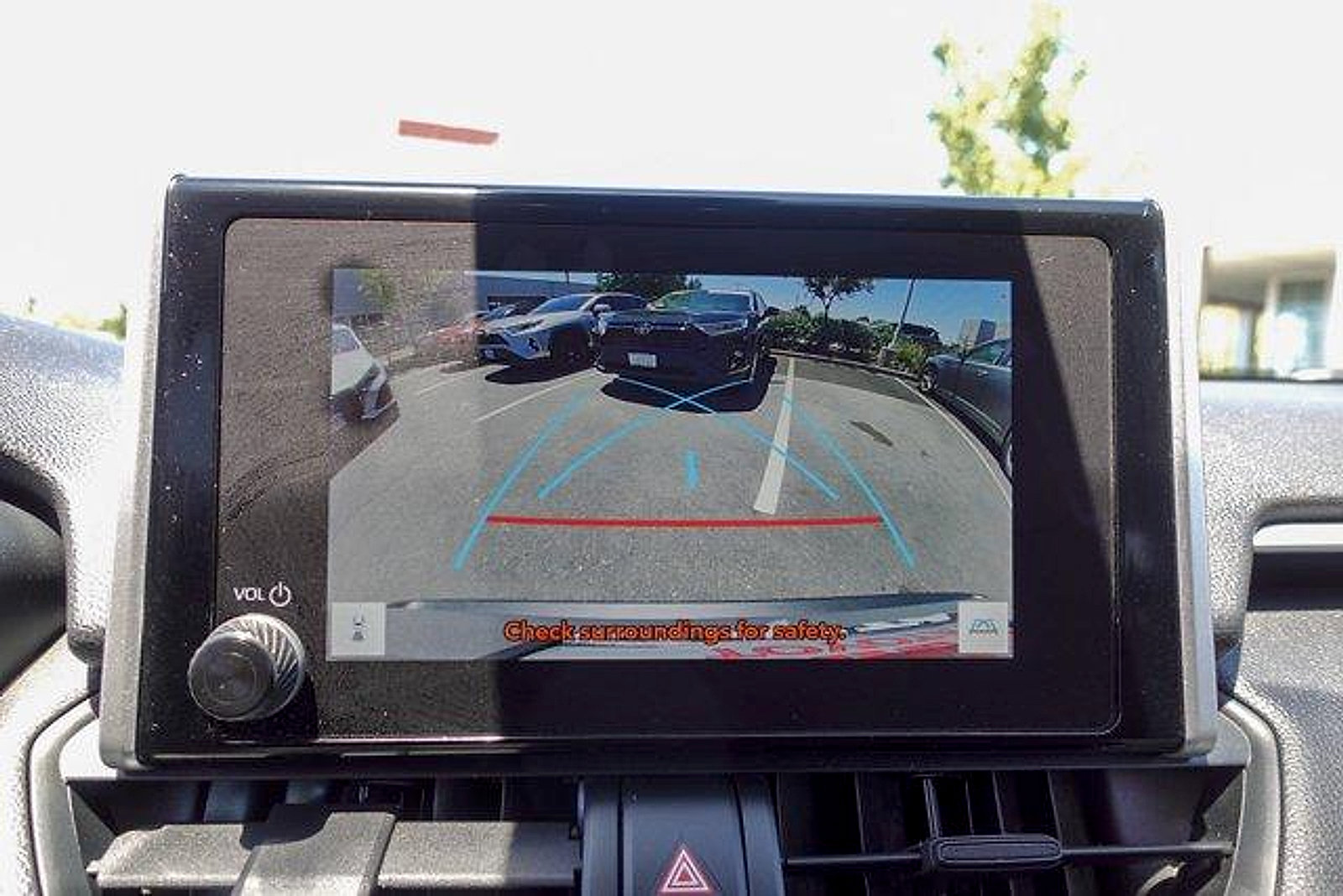 Used 2023 Toyota RAV4 LE AWD/4WD image 23