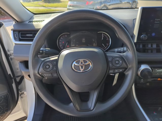 Used 2023 Toyota RAV4 LE FWD image 13