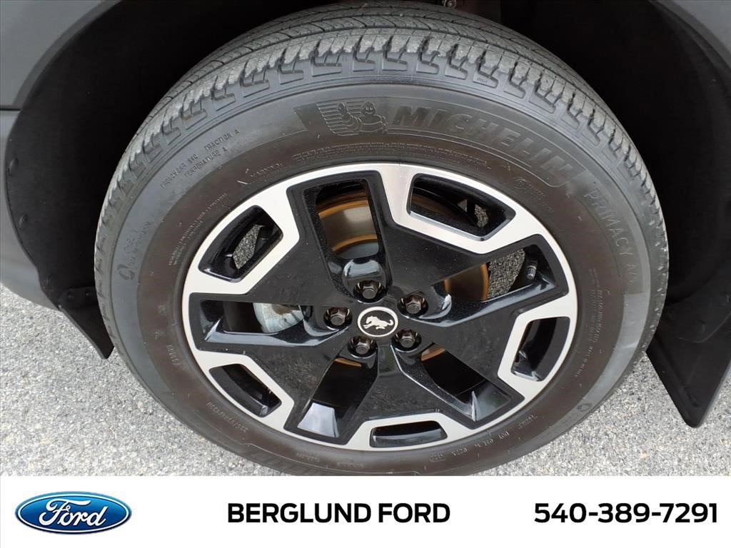 Used 2023 Ford Bronco Sport Outer Banks AWD/4WD image 11