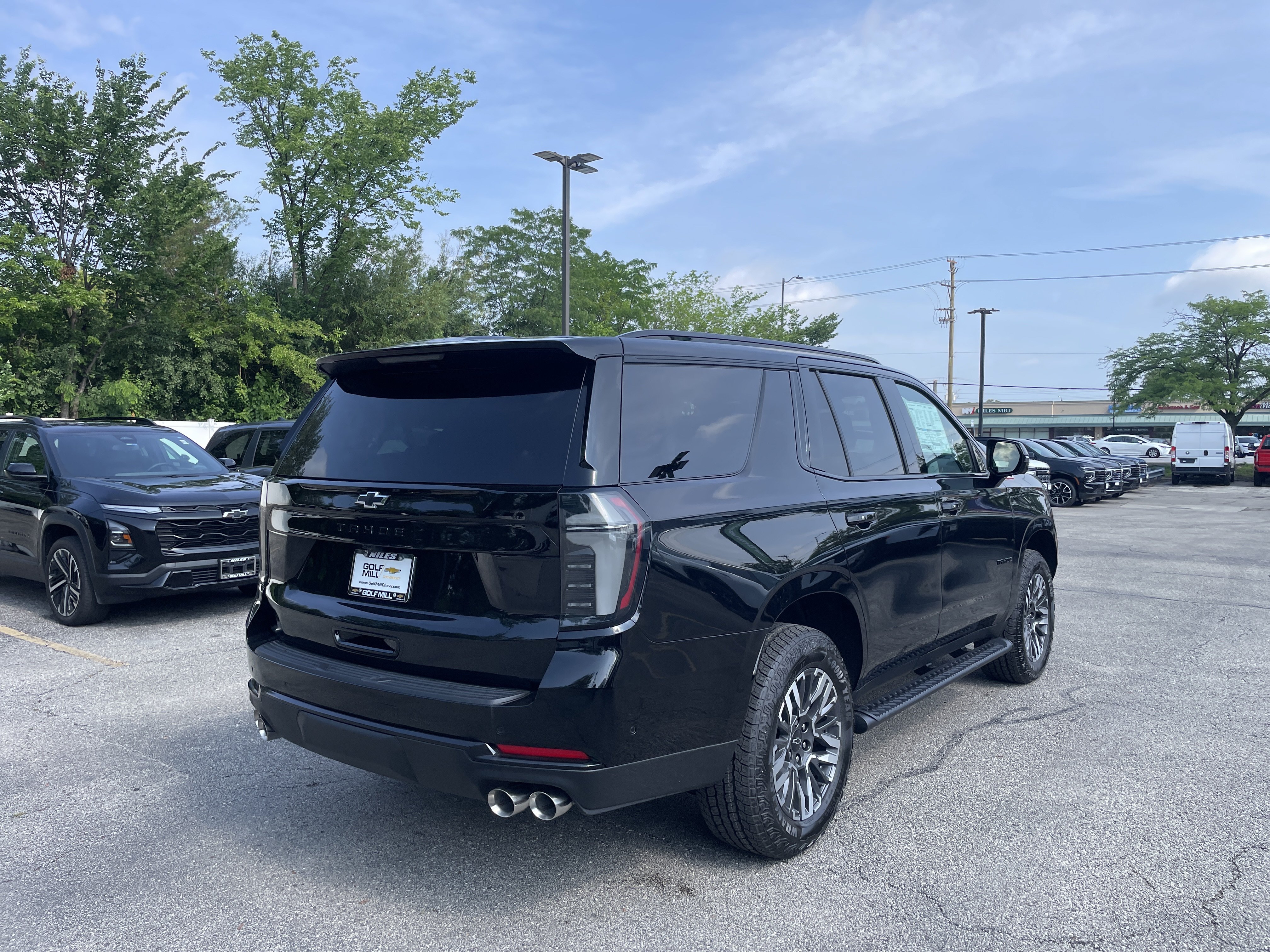 New 2026 Chevrolet Tahoe Z71 w/ Comfort Package AWD/4WD image 5