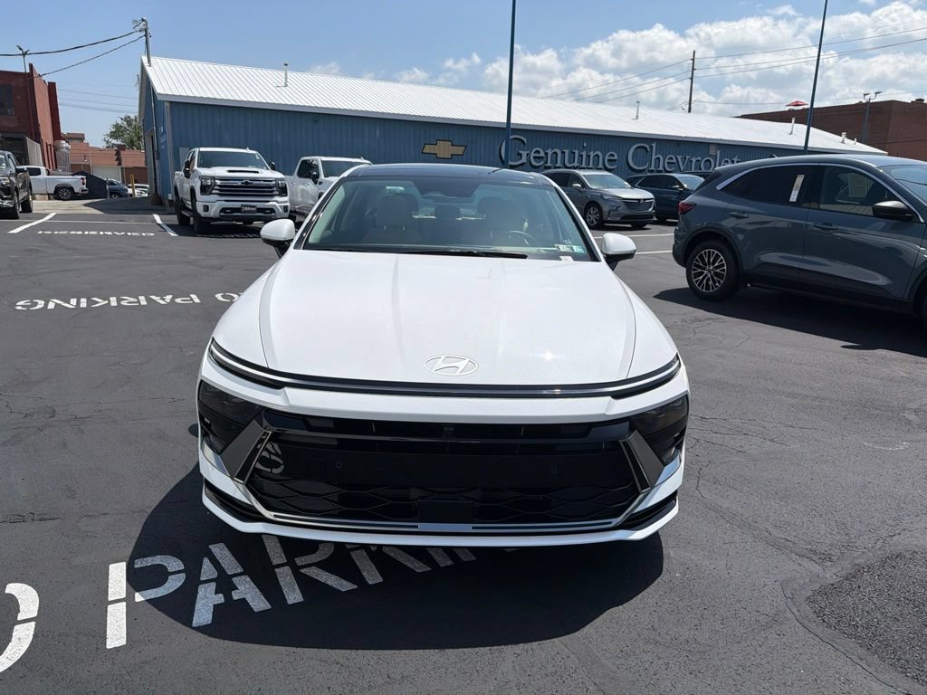 New 2026 Hyundai Sonata Limited FWD image 2