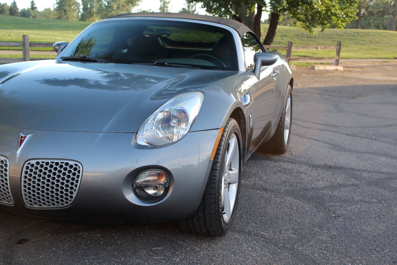 Used 2007 Pontiac Solstice Convertible w/ Premium Package RWD image 5