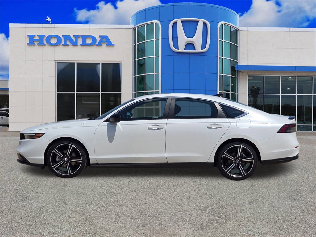 Used 2024 Honda Accord Sport image 6
