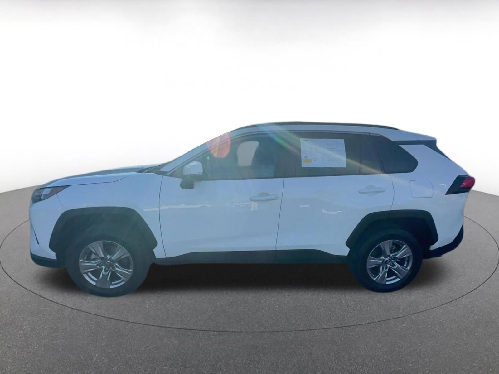 Used 2025 Toyota RAV4 XLE w/ Convenience Package image 9