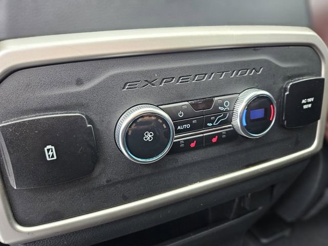 Used 2024 Ford Expedition Limited image 29