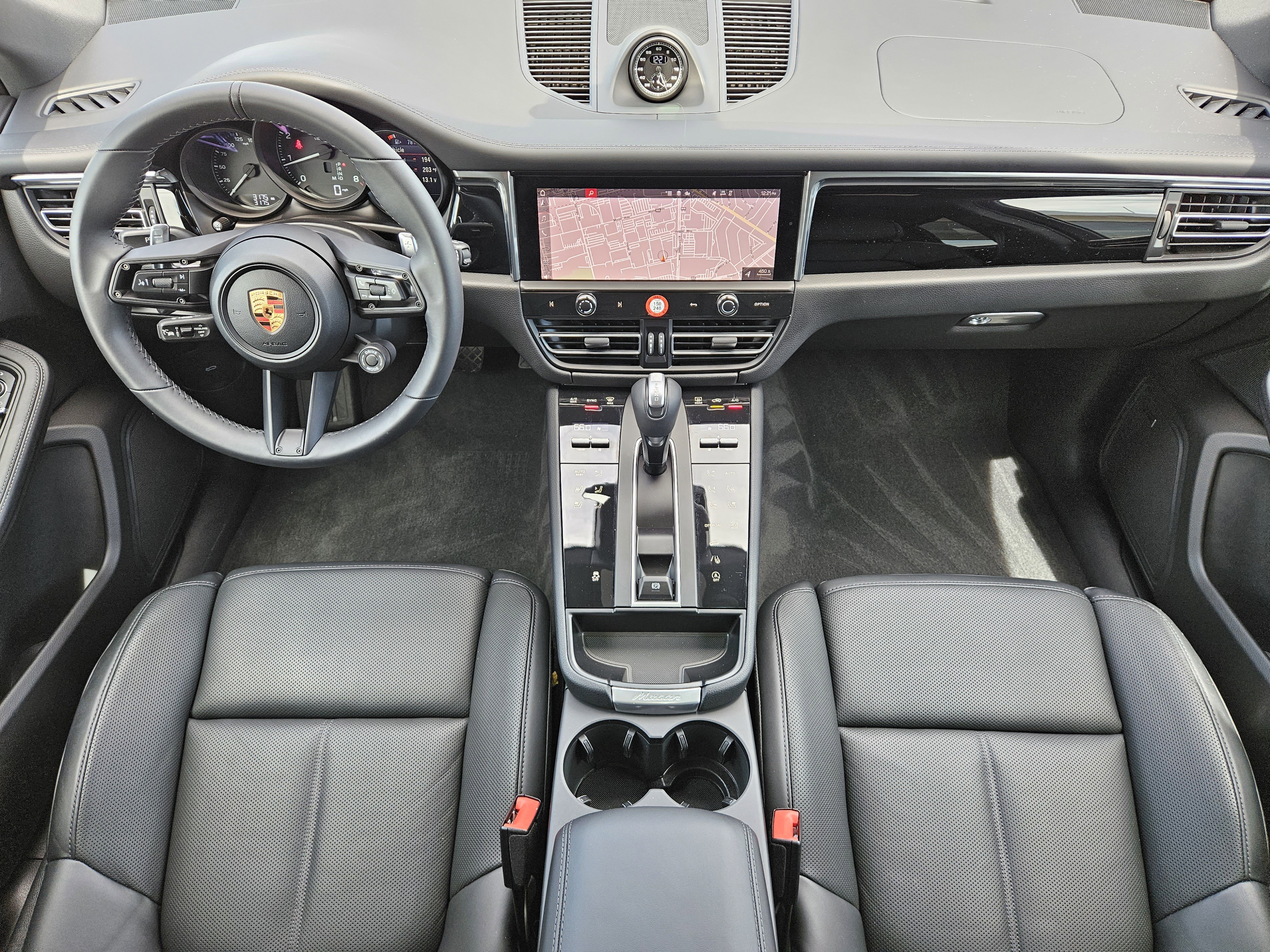 Certified 2026 Porsche Macan image 24