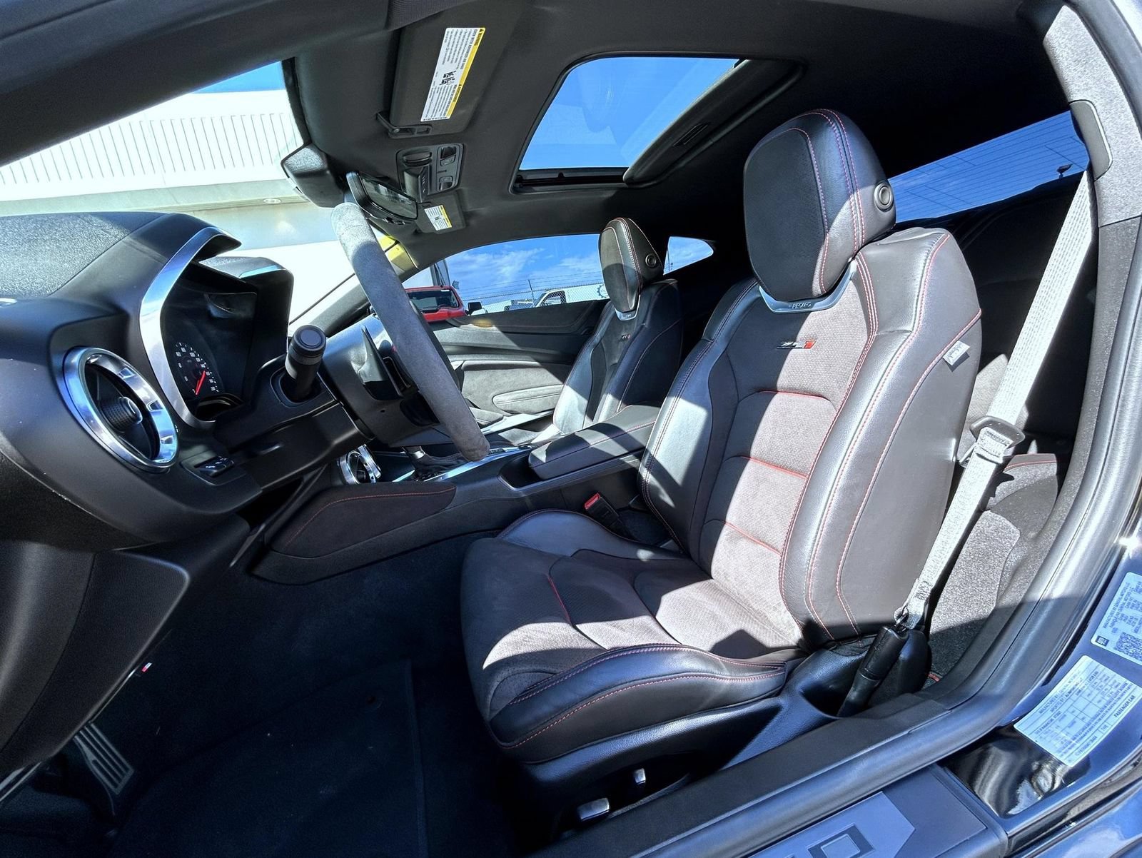 Used 2021 Chevrolet Camaro ZL1 w/ LPO, ZL1 Protection Package RWD image 10