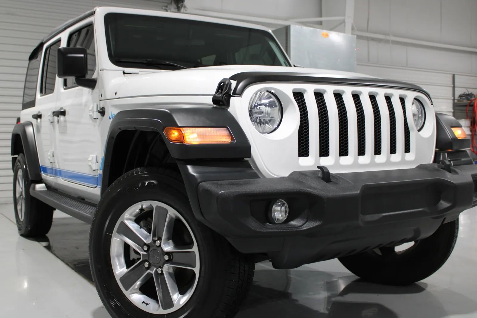 Used 2020 Jeep Wrangler Unlimited Sport S image 3
