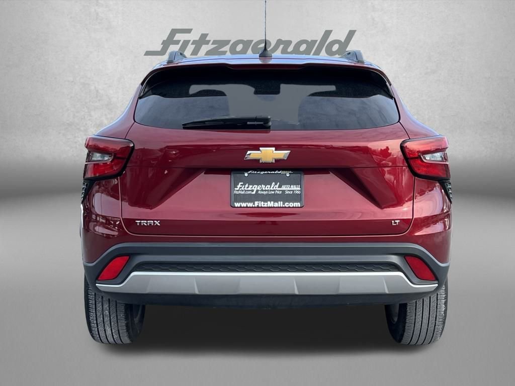 Used 2025 Chevrolet Trax LT image 6
