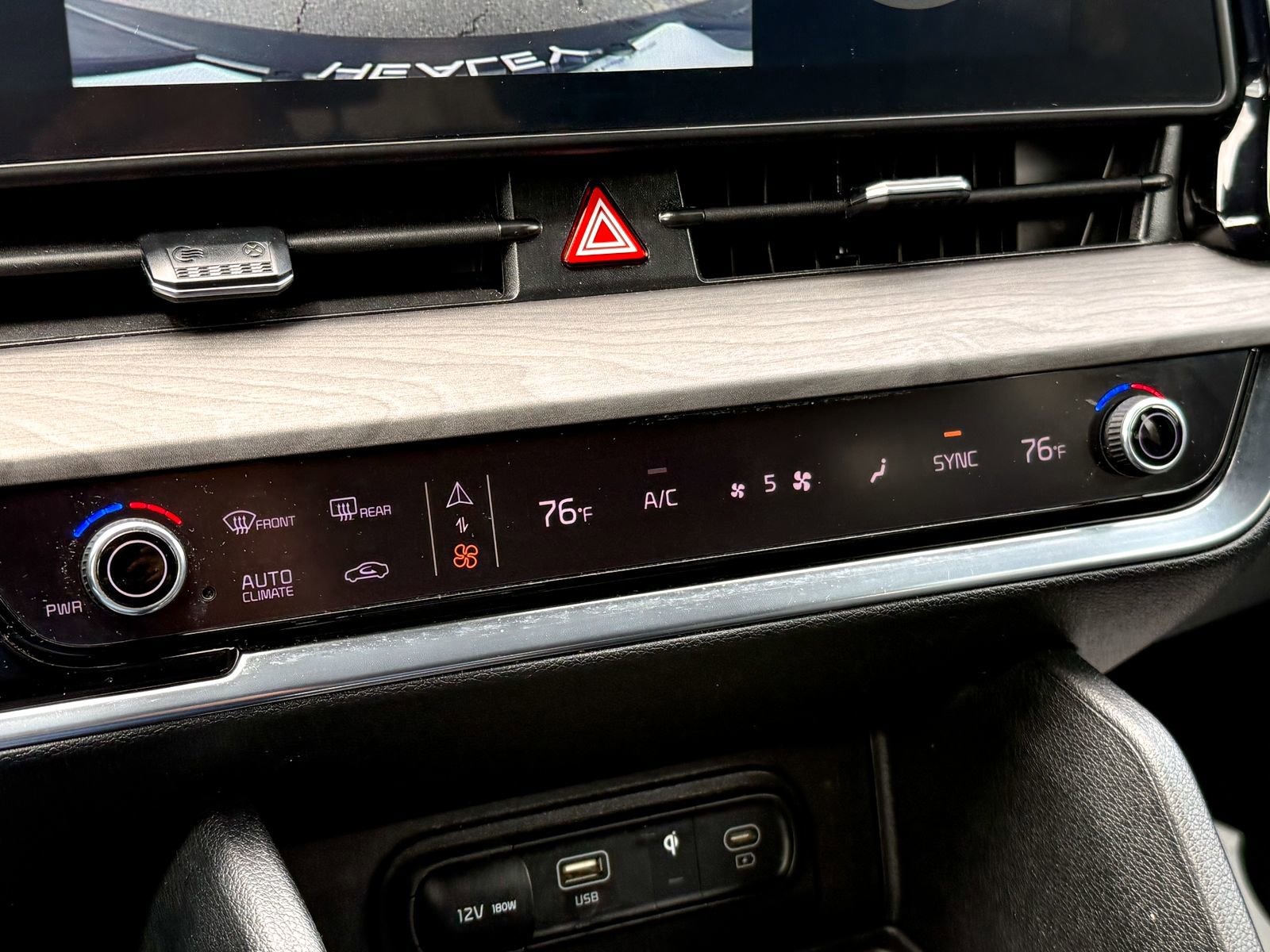 Certified 2023 Kia Sportage X-Line w/ X-Line Premium Package AWD/4WD image 23