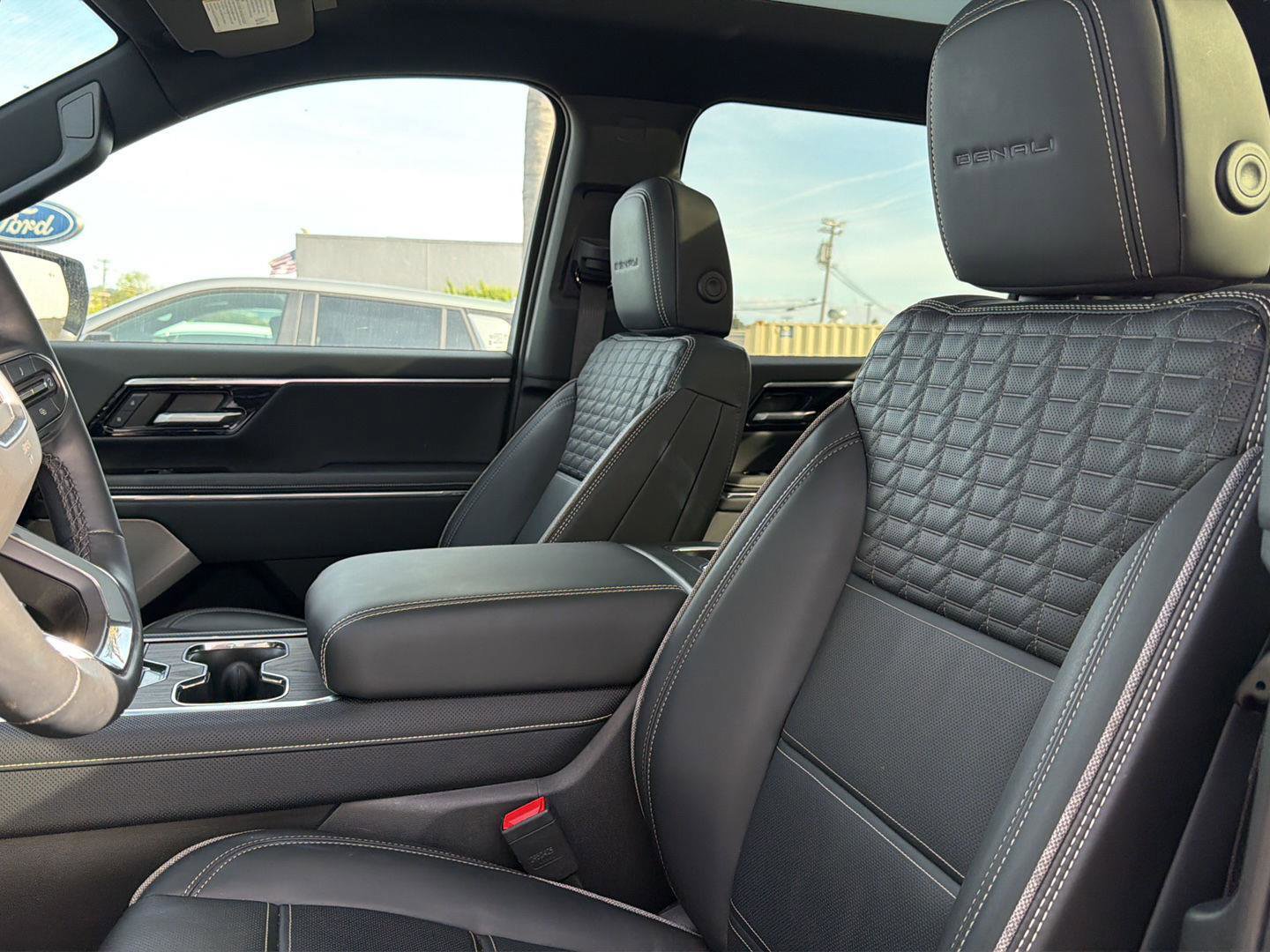 Used 2024 GMC Sierra EV Denali AWD/4WD image 5