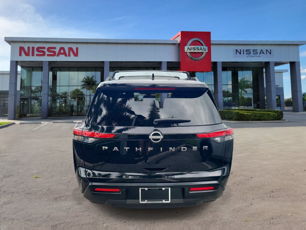 Certified 2026 Nissan Pathfinder SV FWD image 5