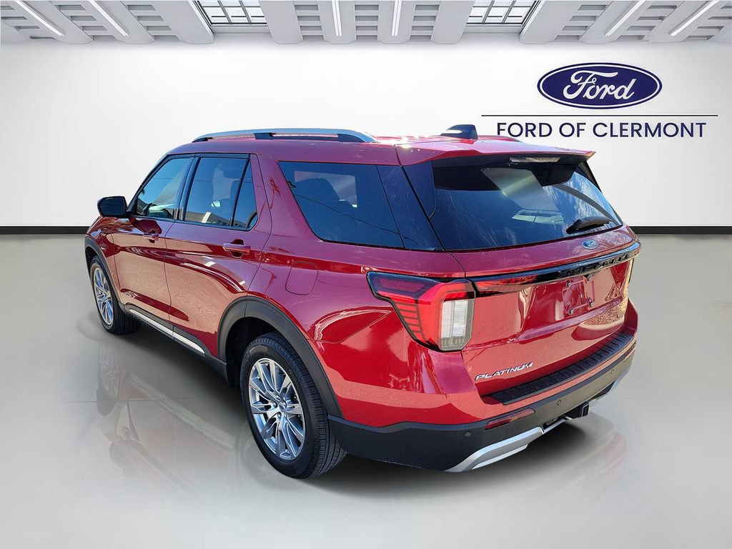 Used 2025 Ford Explorer Platinum image 3