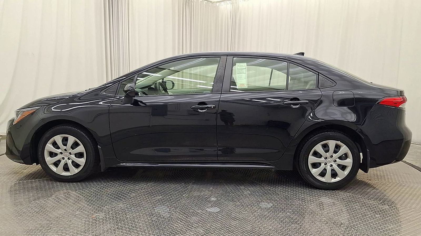 Certified 2023 Toyota Corolla LE w/ Carpet Mat Package (TMS) FWD image 12
