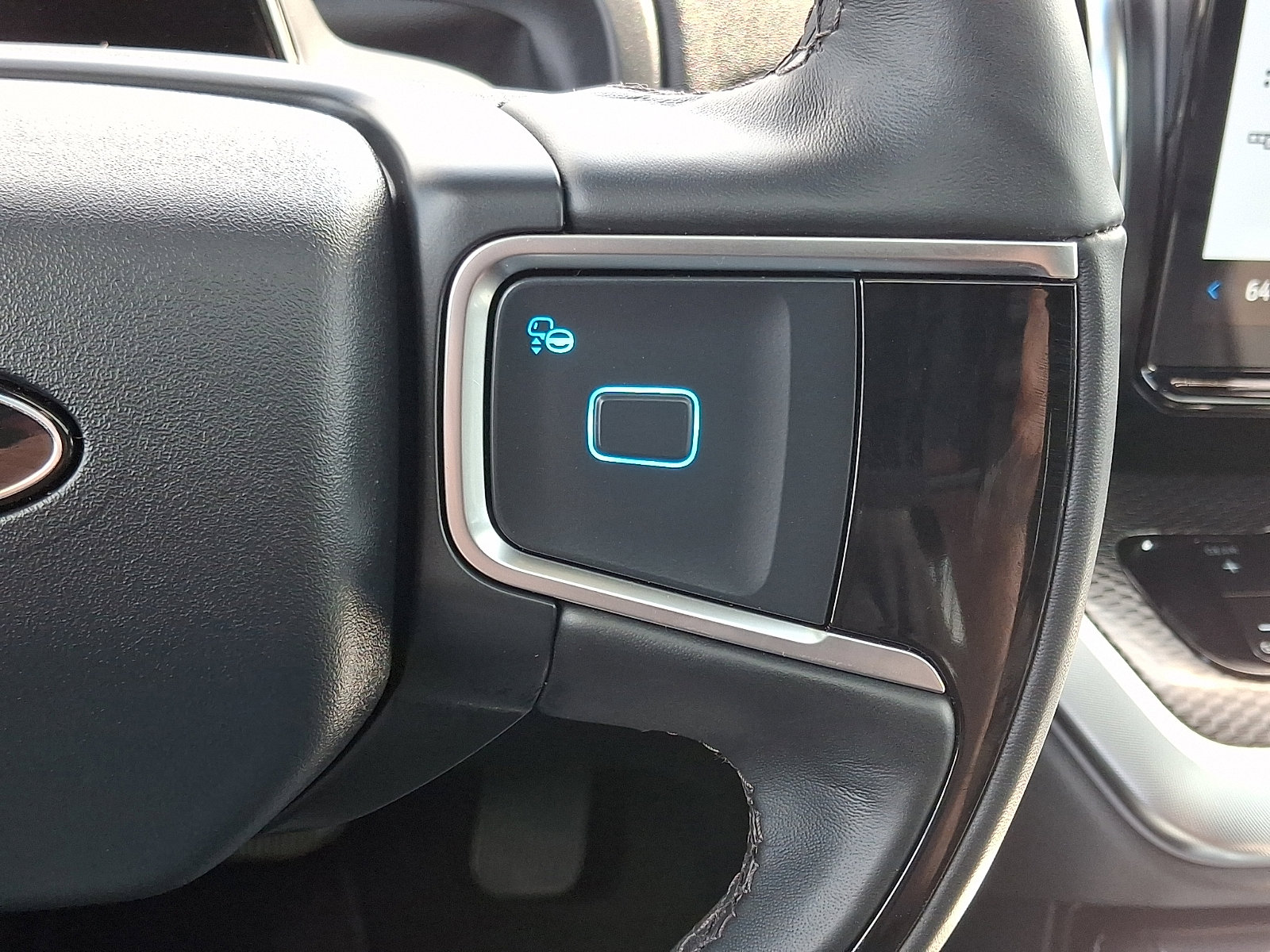 Used 2025 Ford Expedition Platinum w/ Stealth Performance Package image 22