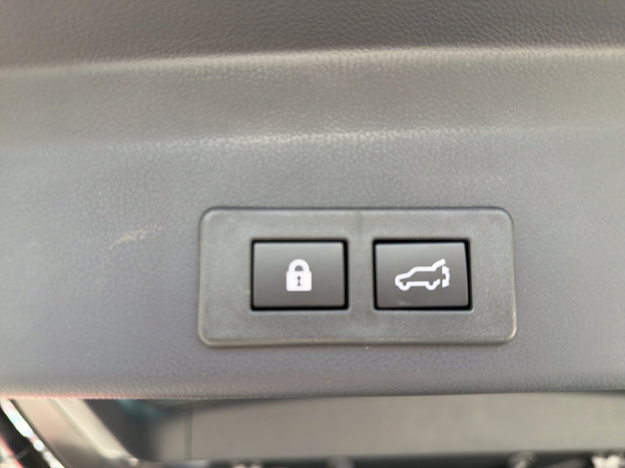 Certified 2026 Subaru Ascent Premium AWD/4WD image 33