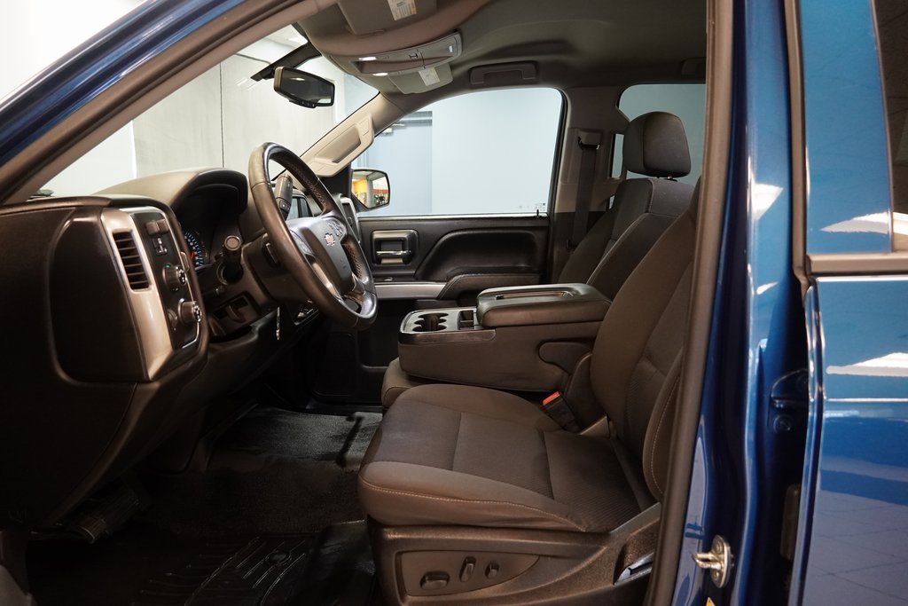 Used 2018 Chevrolet Silverado 1500 LT w/ All Star Edition image 5