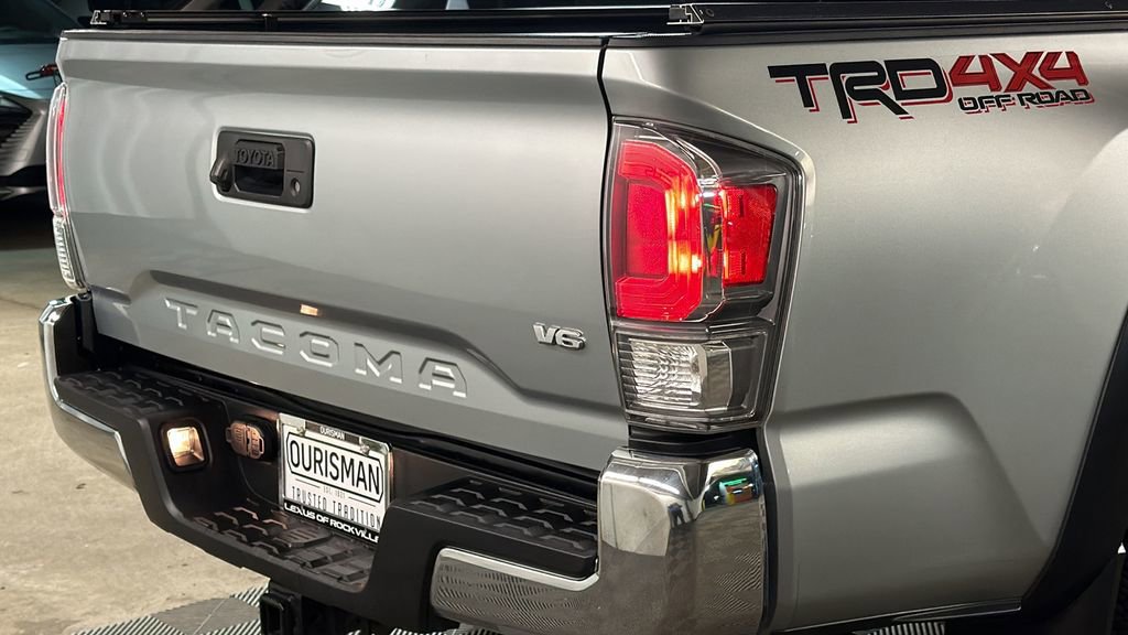 Used 2023 Toyota Tacoma TRD Off-Road image 8