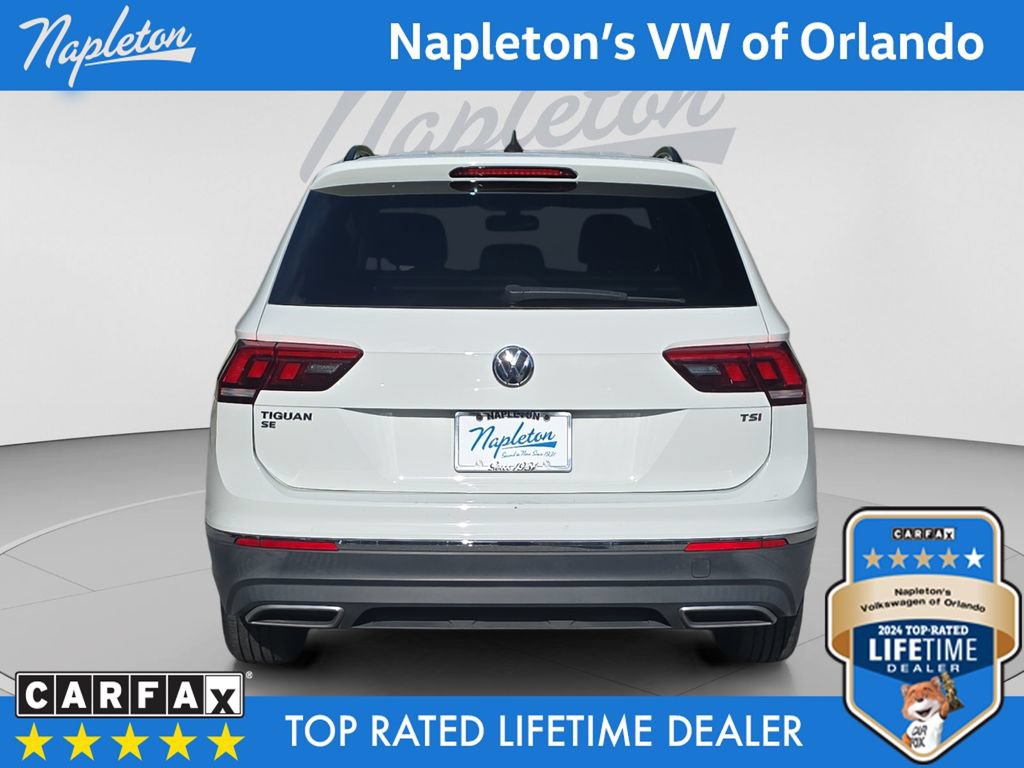 Used 2018 Volkswagen Tiguan SE w/ Panoramic Sunroof Package FWD image 4