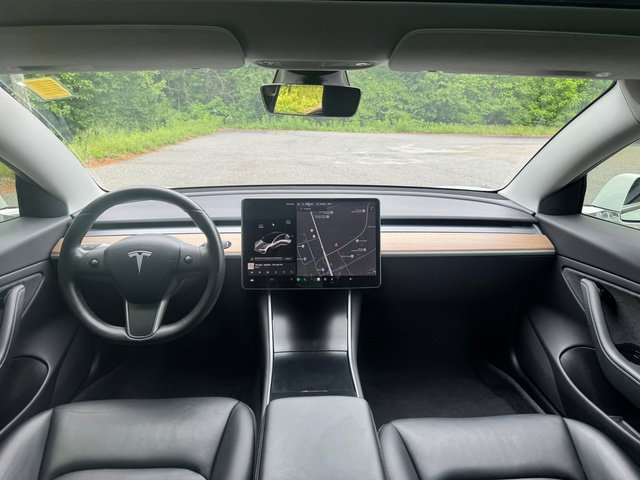 Used 2019 Tesla Model 3 Mid Range RWD image 10