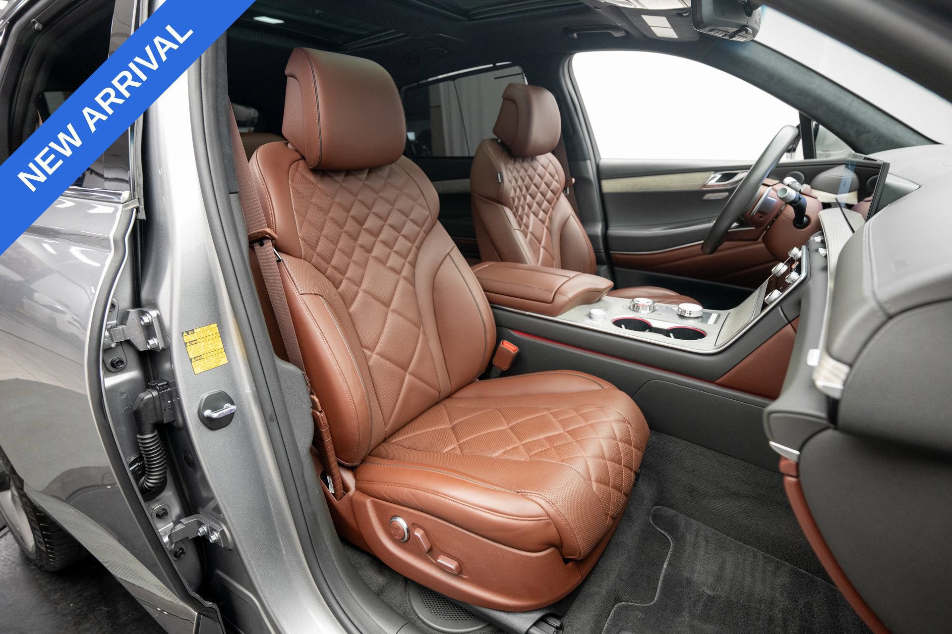 Used 2025 Genesis GV80 3.5T Prestige AWD/4WD image 16
