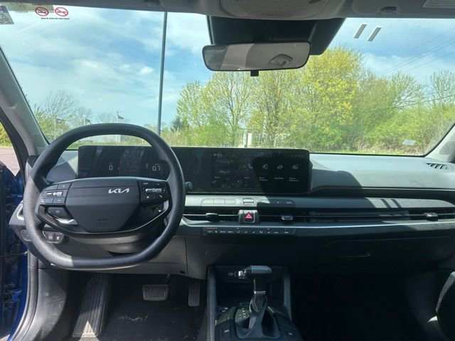 Used 2025 Kia K4 LXS FWD image 11