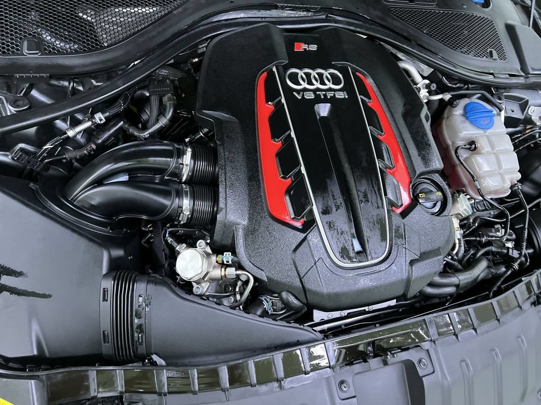 Used 2014 Audi RS 7 Prestige w/ Carbon-Optic Package AWD/4WD image 30