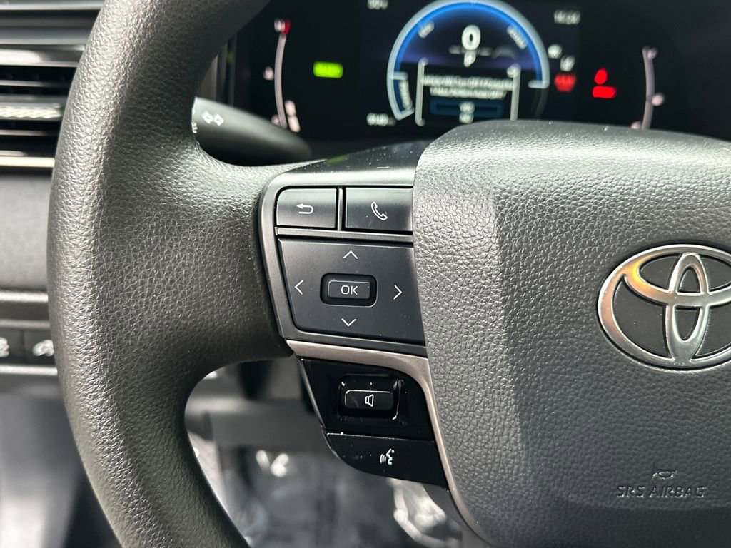 Certified 2025 Toyota Camry LE image 24