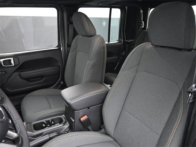 New 2025 Jeep Gladiator Sport image 13