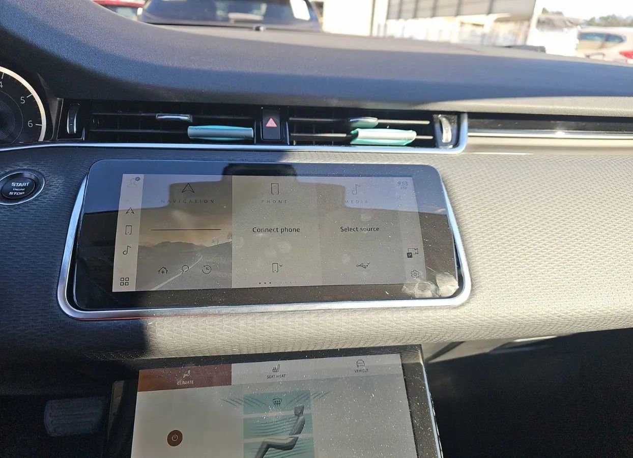 Used 2023 Land Rover Range Rover Evoque S image 39